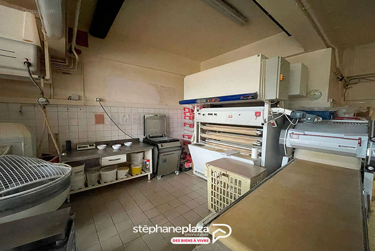 Commerce à DARNETAL