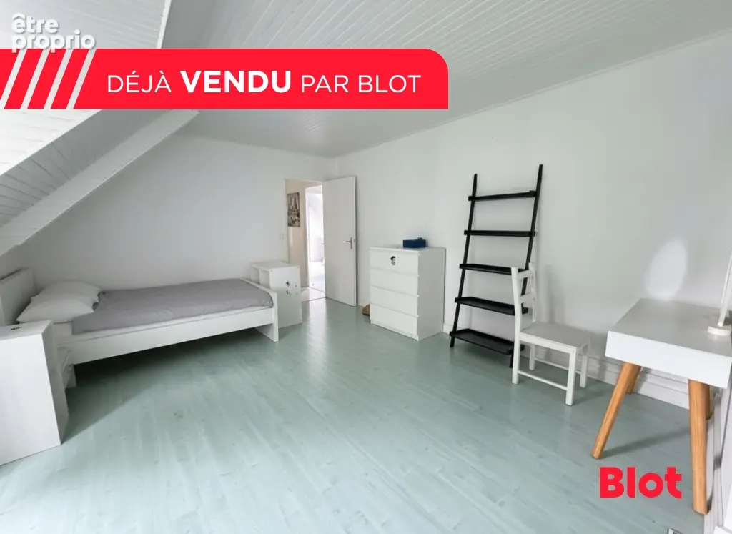 Maison 138 m² à Saint-Erblon  - photo 6