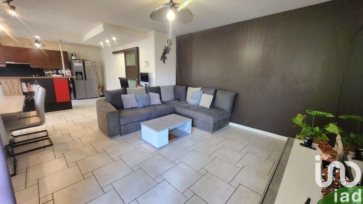 Photo 8 - Appartement à LIEUSAINT