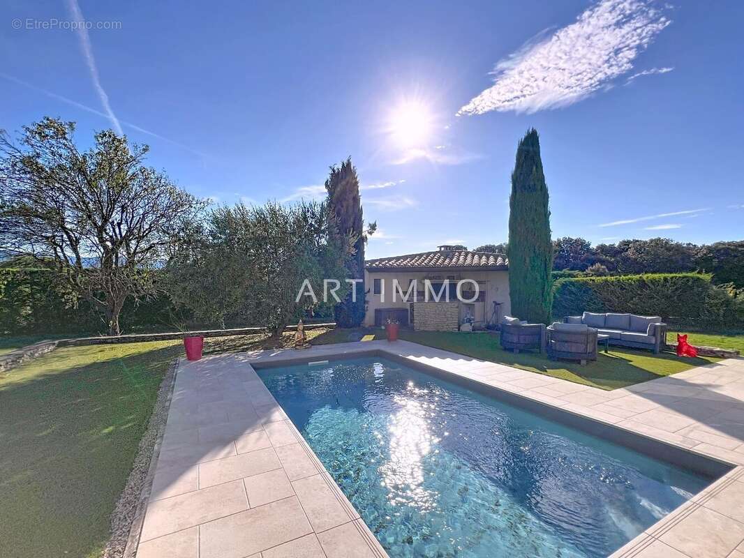 Maison à CABRIERES-D&#039;AVIGNON