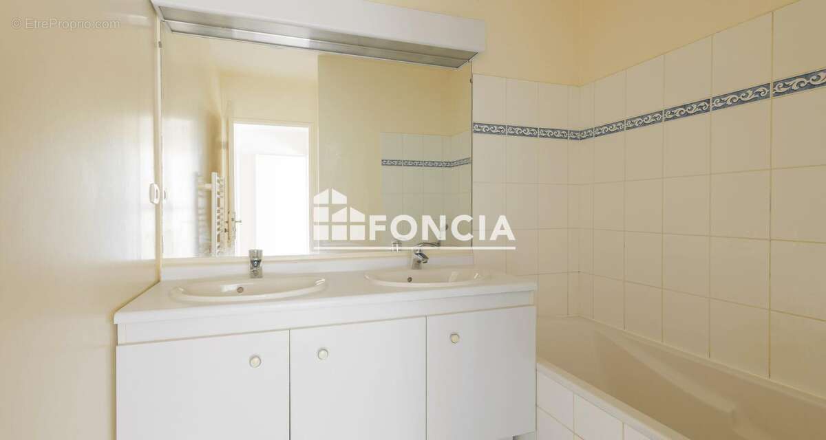 Appartement à SERRIS