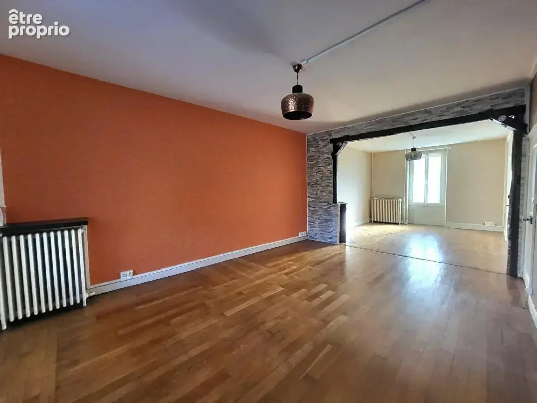 Maison de ville bourgeoise - 5 chambres - Grande grange et jardin paysagé - photo 8