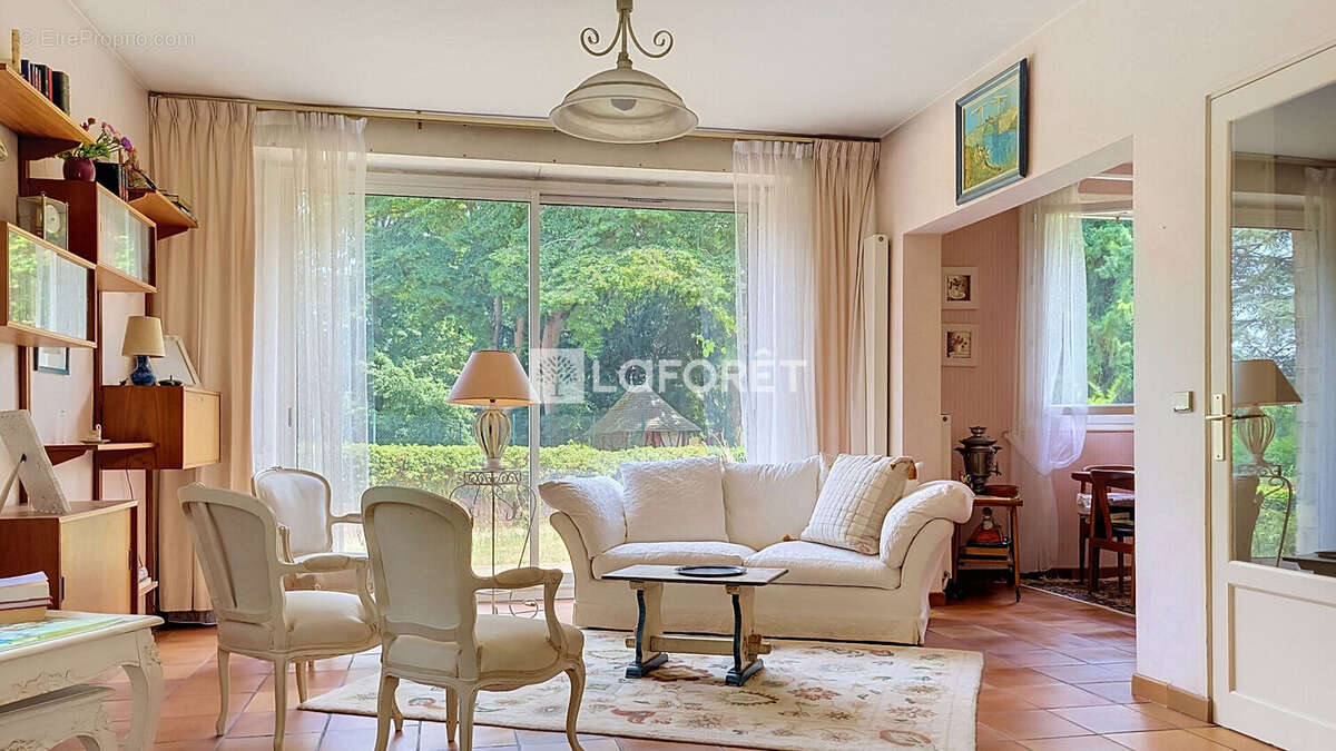 Un lieu à part, à Montmorency - photo 2
