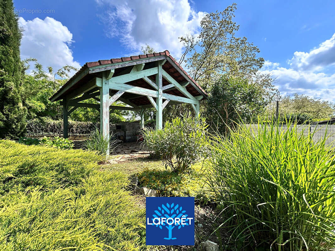 Maison à SAINT-LAURENT-DE-MURE