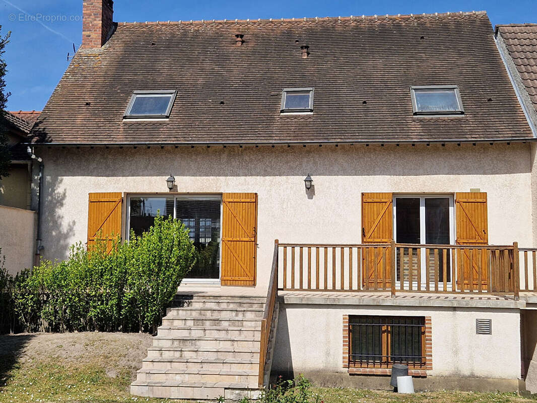 Maison à LIVRY-GARGAN