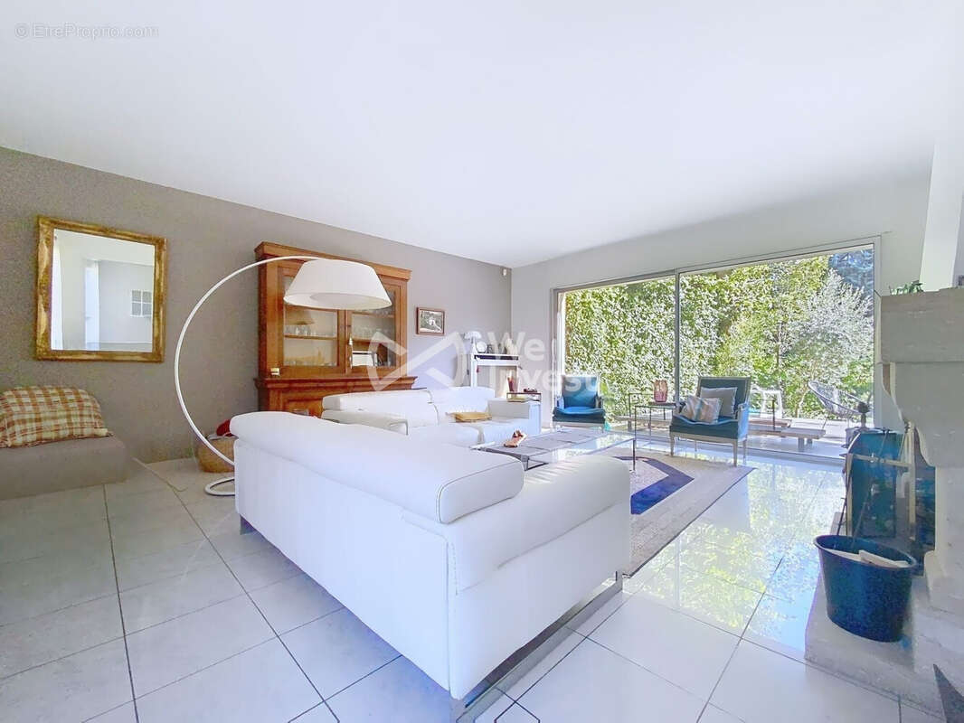 Maison à LE PERREUX-SUR-MARNE