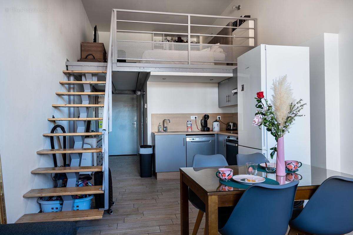 Appartement à SAINT-ETIENNE