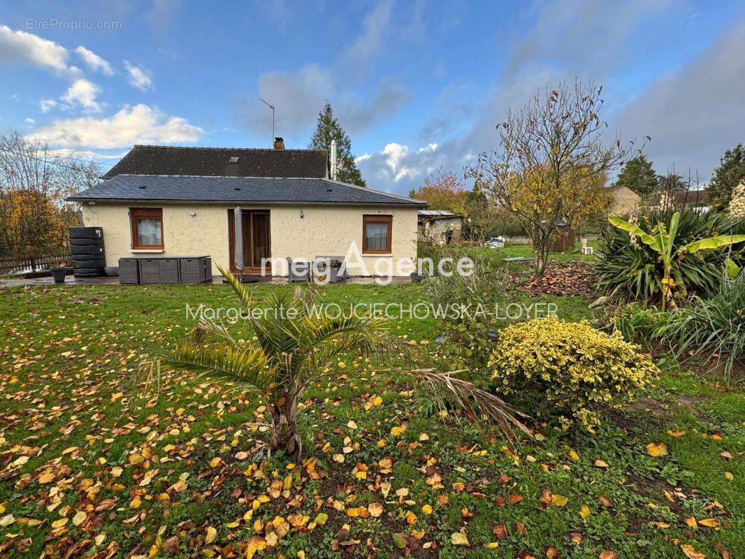 Maison à FRESNAY-SUR-SARTHE