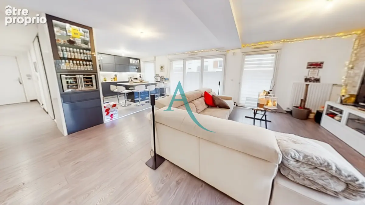 Appartement F3/F4 avec ascenseur 2 places de parking résidence de standing - photo 2