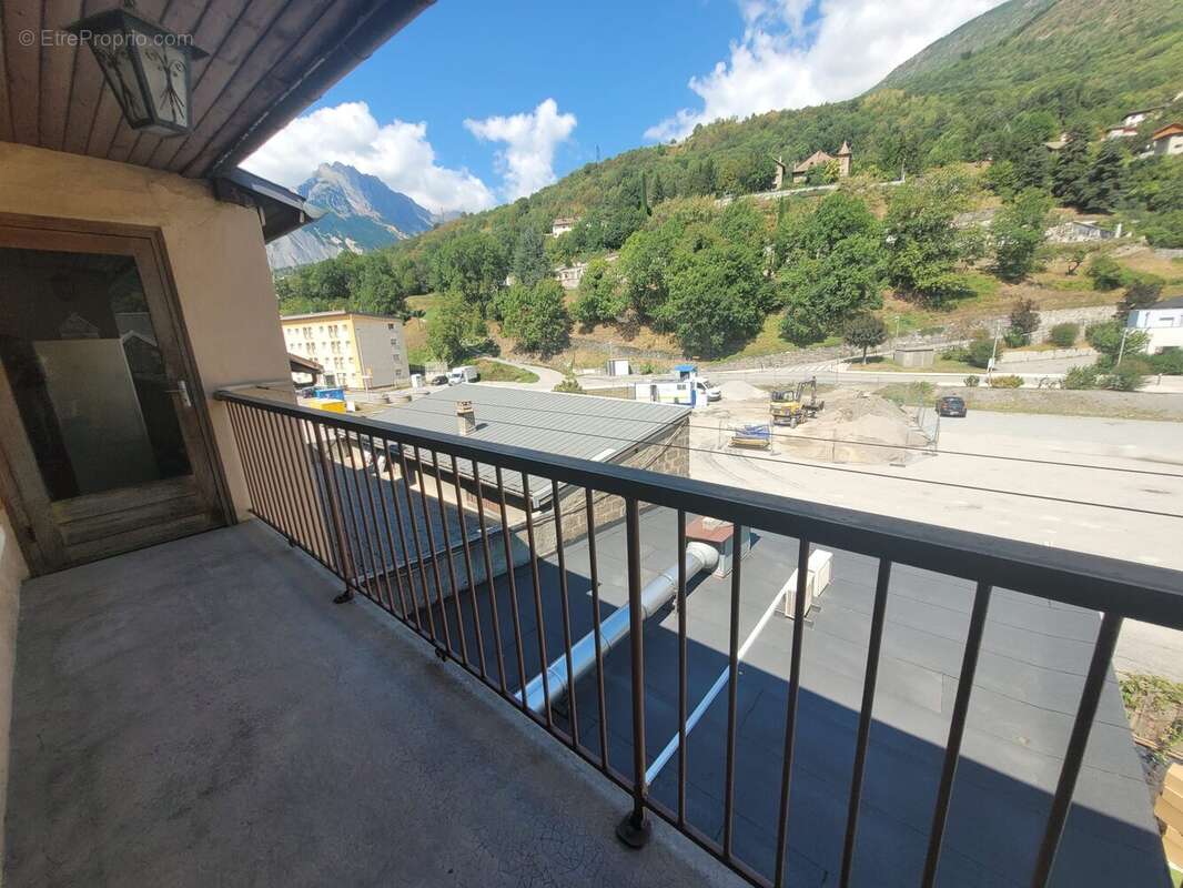Appartement à SAINT-MICHEL-DE-MAURIENNE