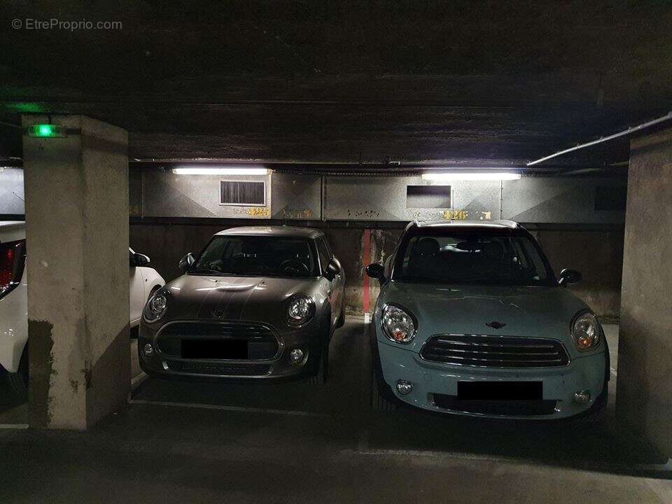 Parking à MARSEILLE-6E