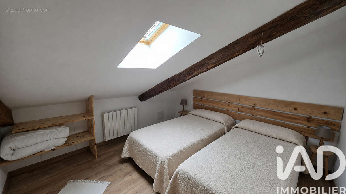 Maison 202 m² à La Piarre  - photo 5