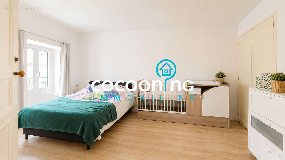 Ensemble immobilier comprenant deux logements d’habitation et une cellule commerciale - photo 6