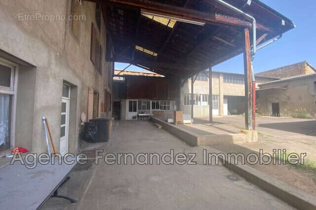 Maison 350 m² à Marcigny  - photo 3