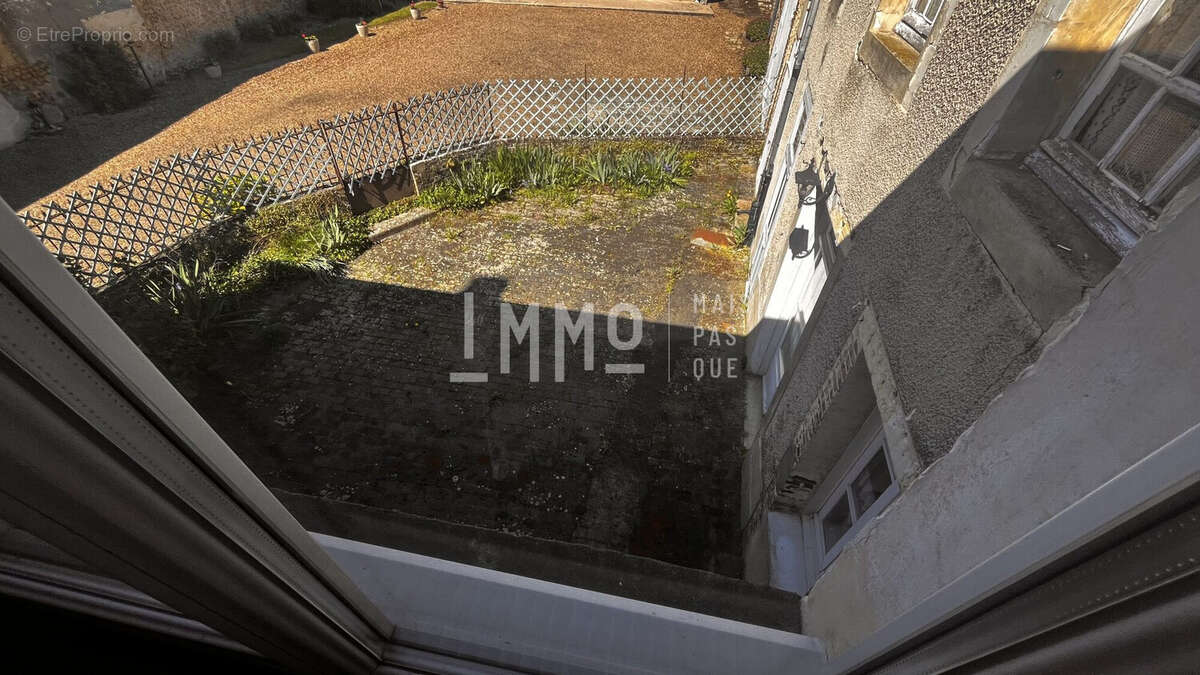 Maison à SAINT-CALAIS