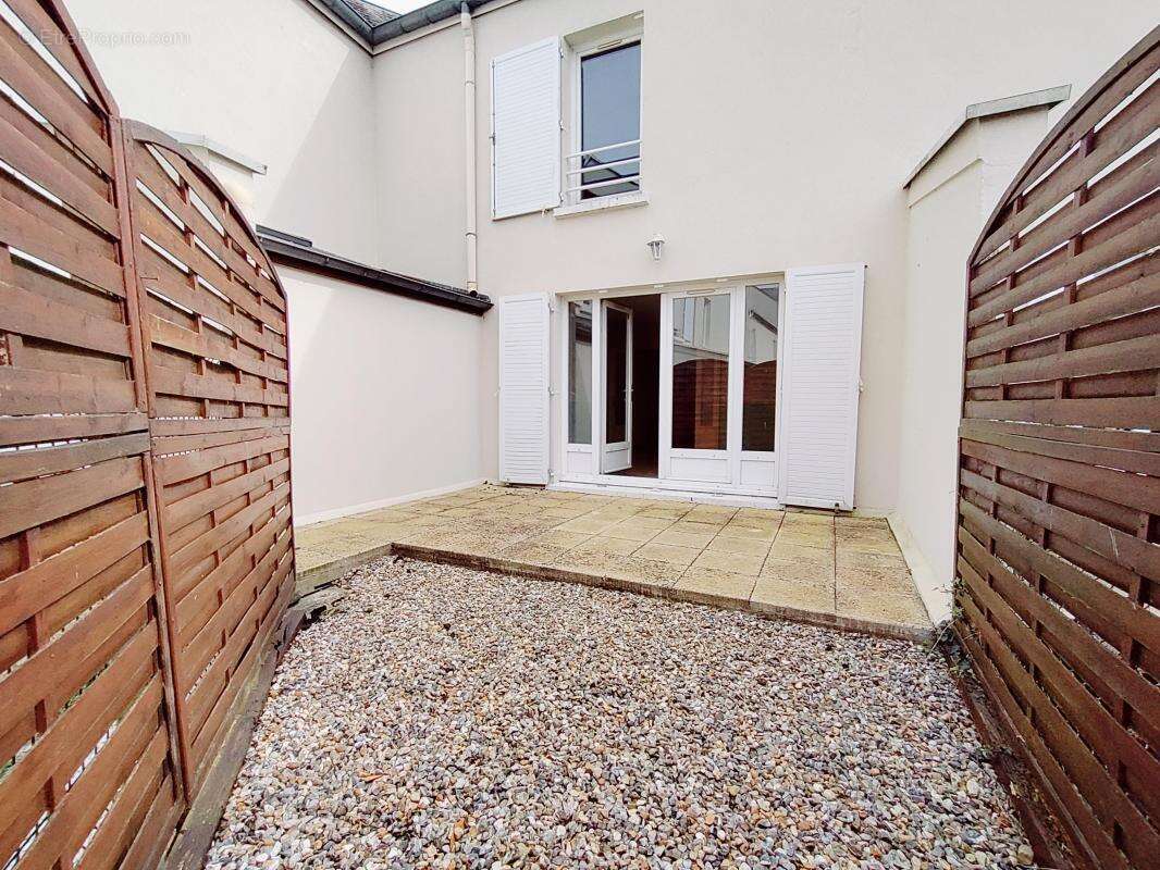Maison T3 70m² - Saint-Just-en-Chaussée - 7670.1.5.5 - photo 2