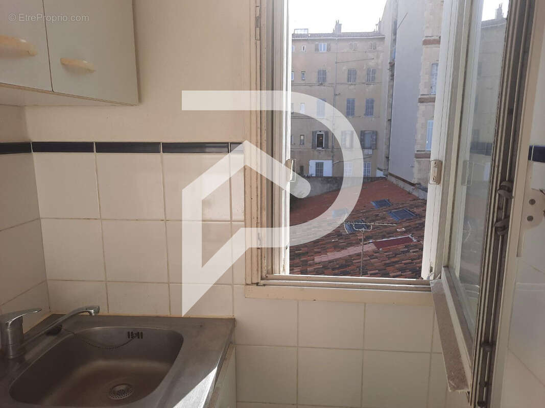 Appartement à MARSEILLE-6E