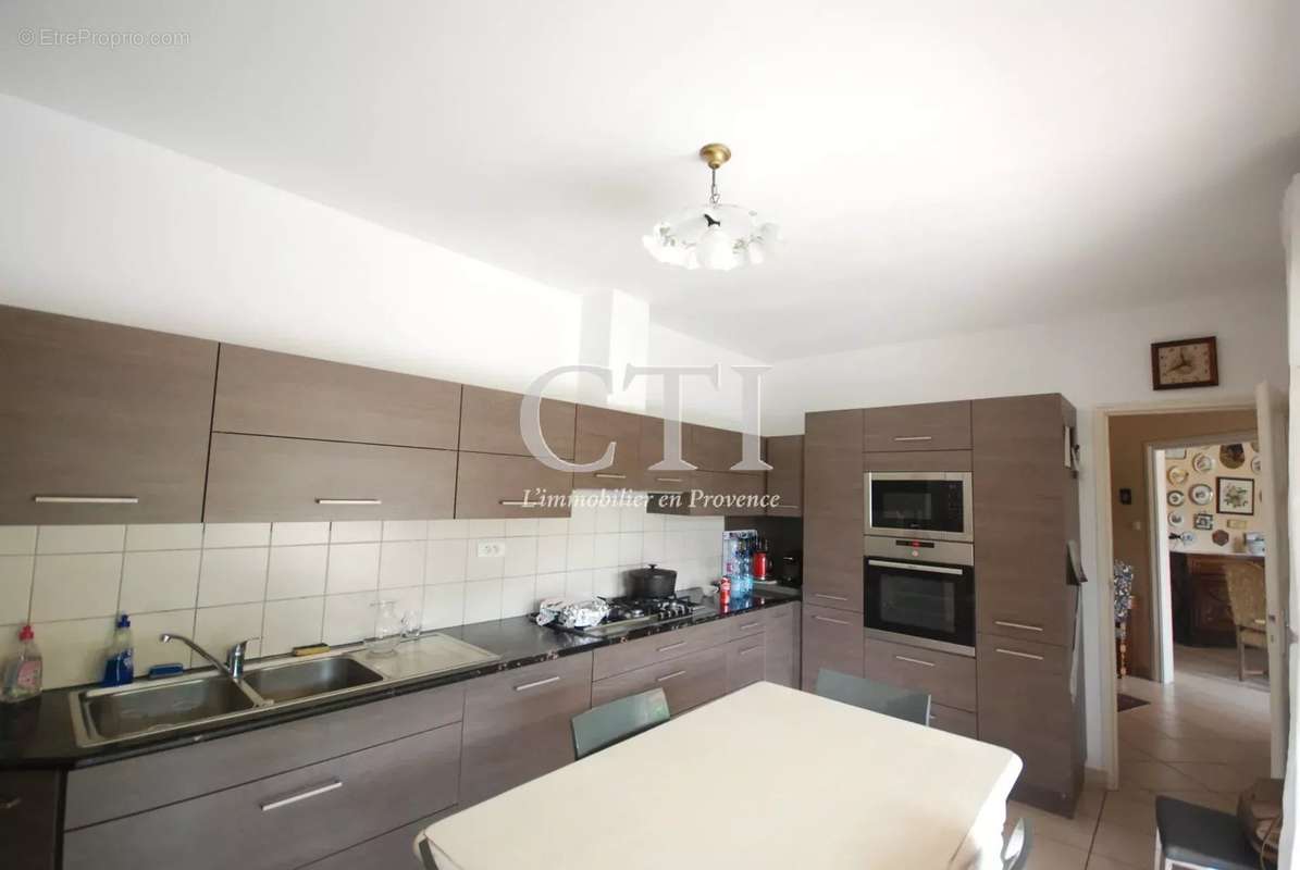 Maison à VAISON-LA-ROMAINE