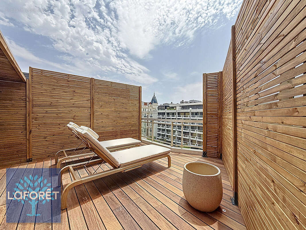 Rare - dernier étage avec toit-terrasse entre le carlton et le marriott - photo 14