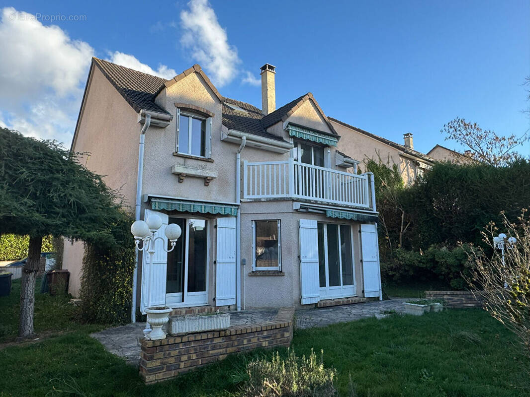 Maison à NOISY-LE-ROI