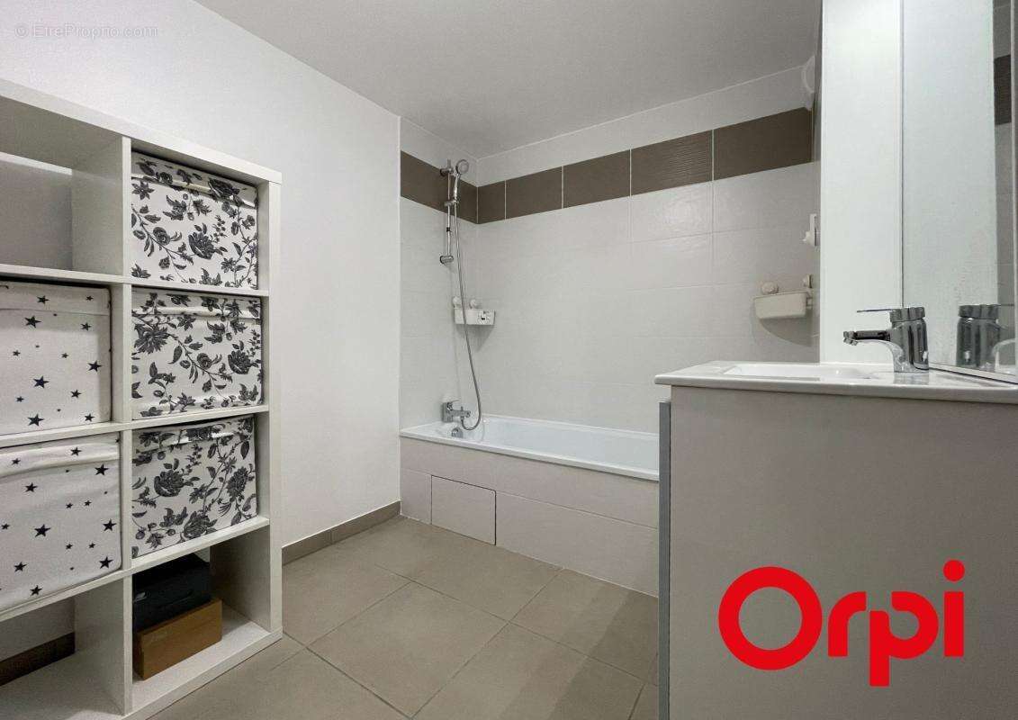 Appartement à VENISSIEUX