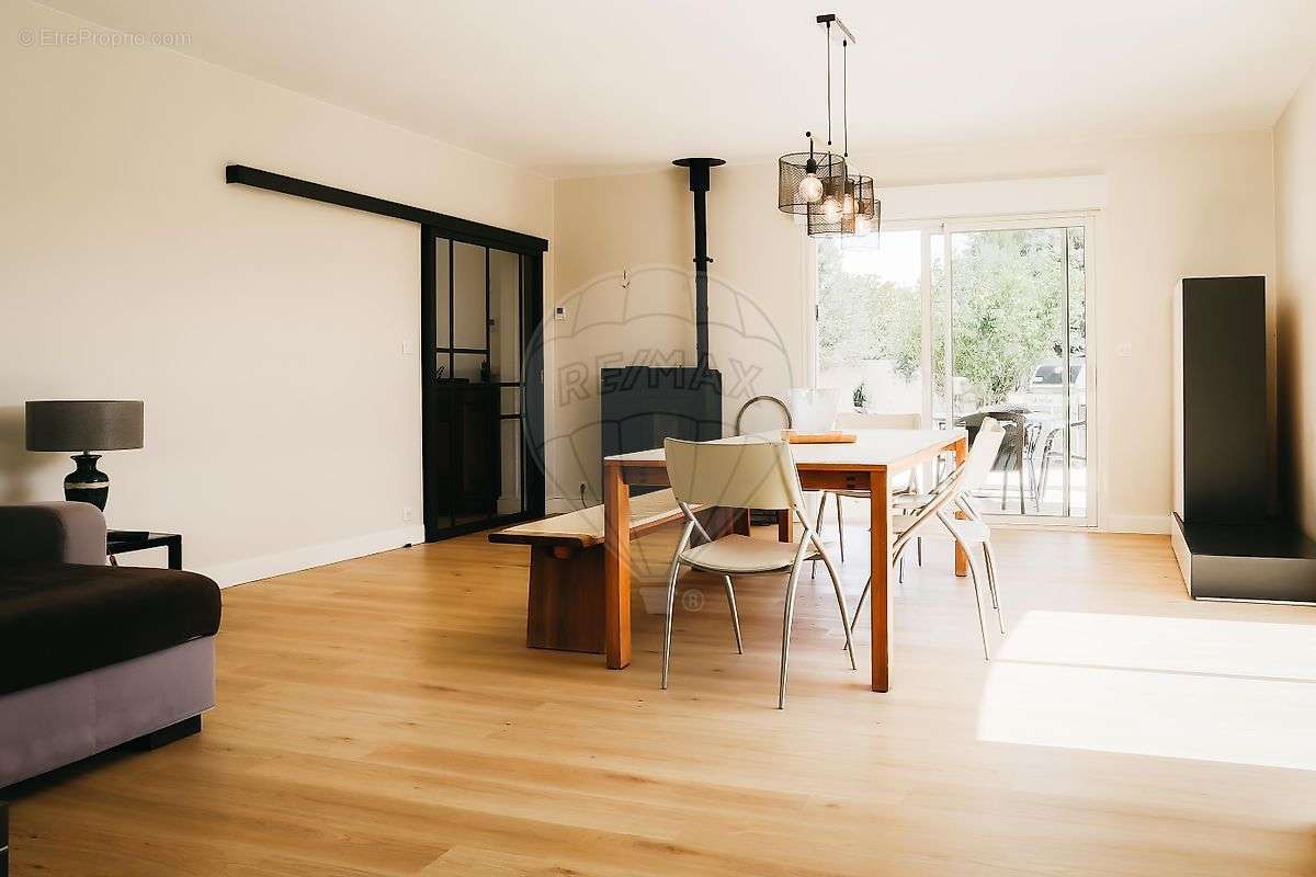 Maison à SAINT-GEORGES-DE-DIDONNE