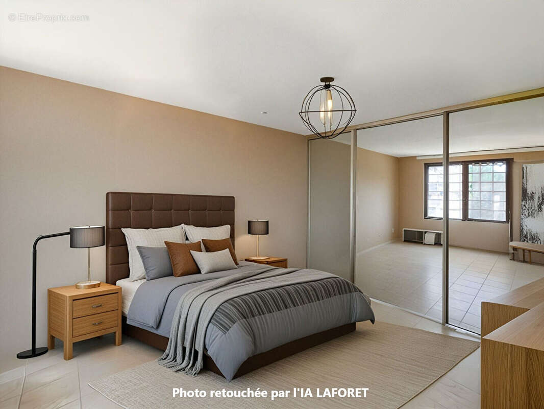 Maison à SAINT-CYR-SUR-MER