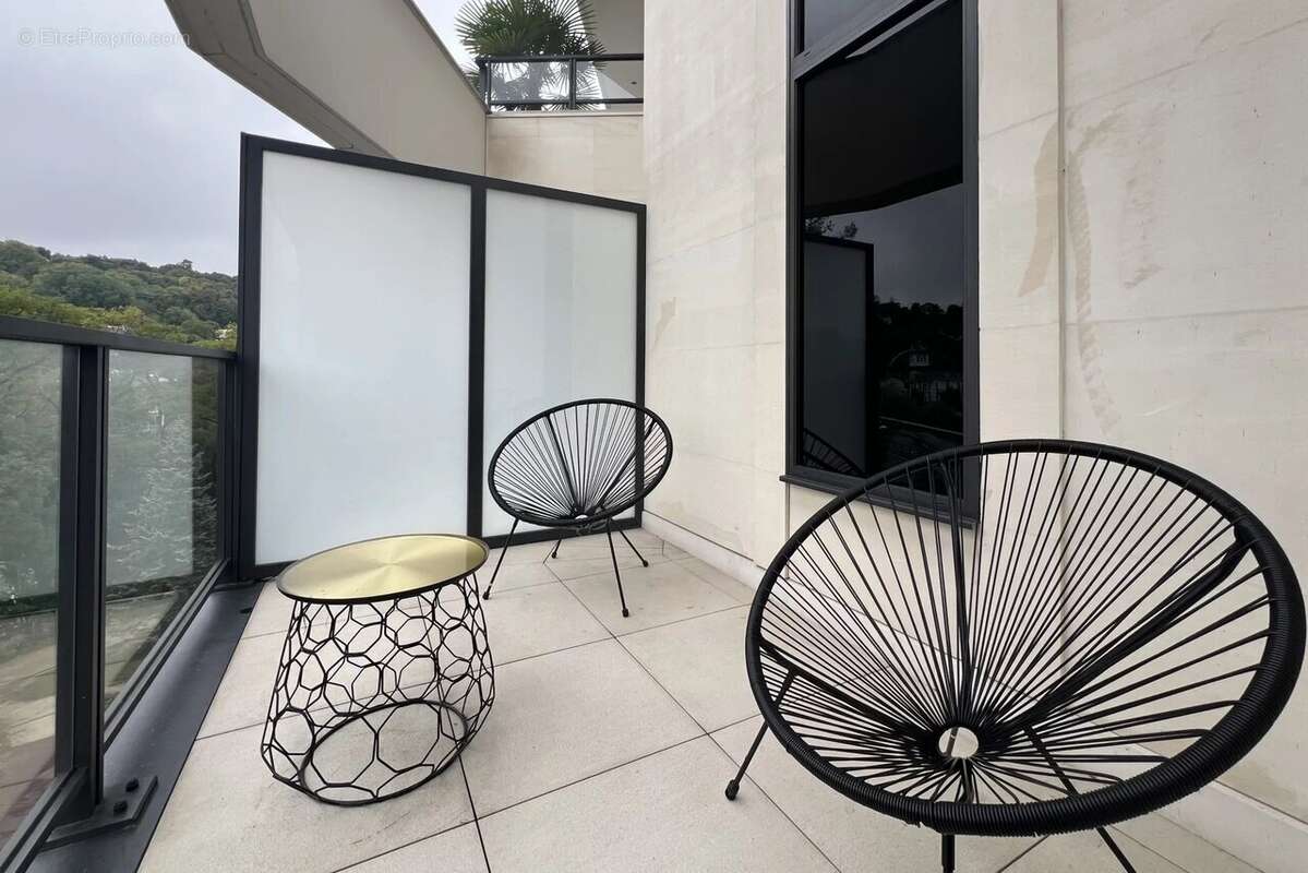 Appartement à SAINT-MAUR-DES-FOSSES
