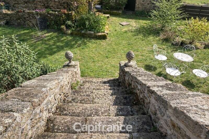 Charmante maison de campagne avec jardin et garage - photo 27
