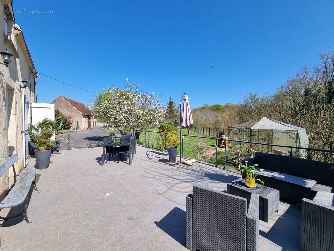 Maison à CHASSIGNOLLES