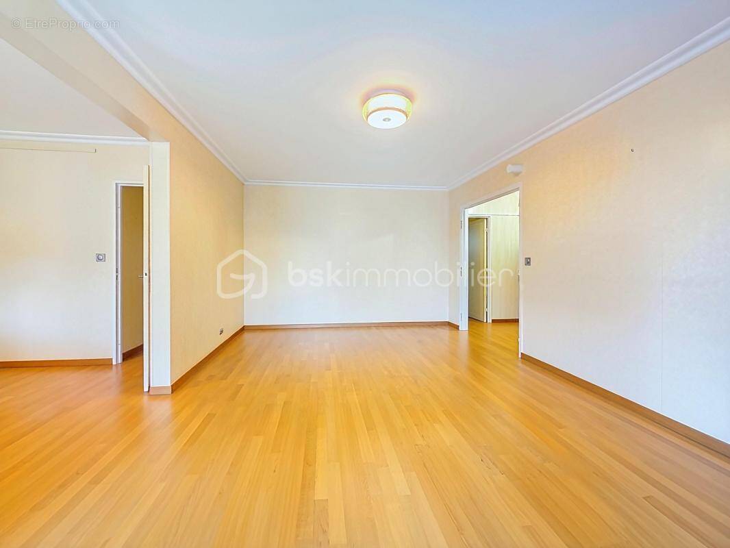 Appartement à ROSNY-SOUS-BOIS