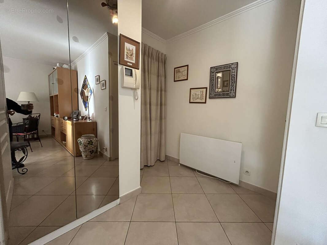 Autre à SAINT-RAPHAEL