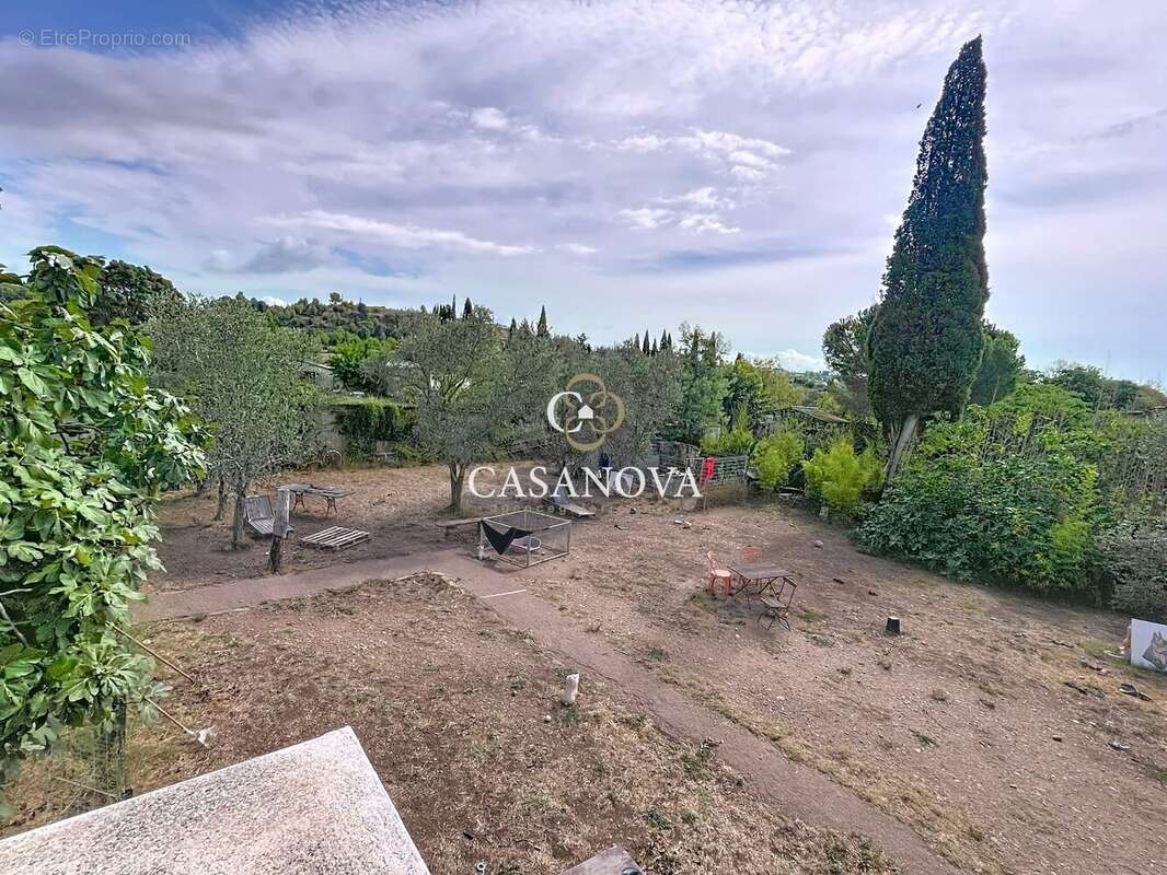 Campagne de BEZIERS, maison sur 1500 m² de terrain, 260 m² de surface utiles et 130m² habitables - photo 12
