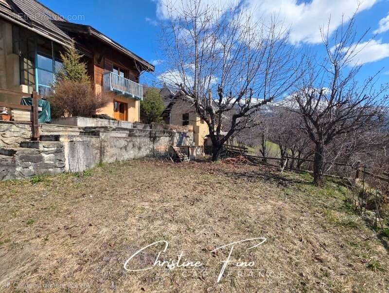 Maison à LA SALLE-LES-ALPES
