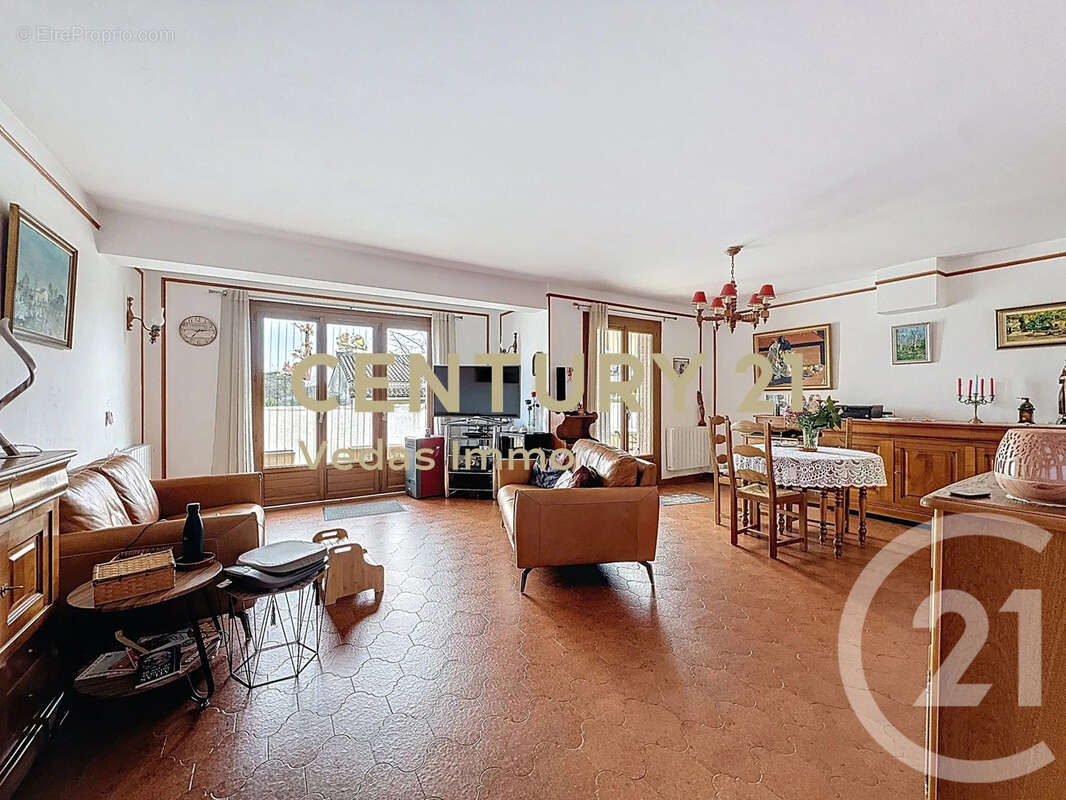 Maison à SAINT-GEORGES-D'ORQUES