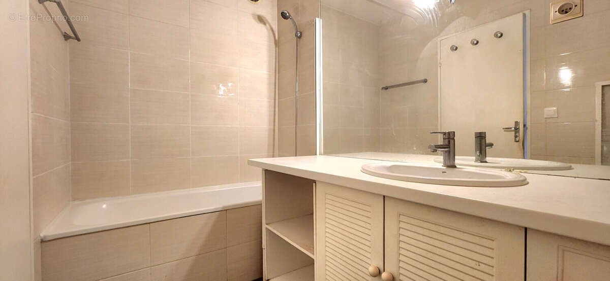 Appartement à SAINT-GRATIEN