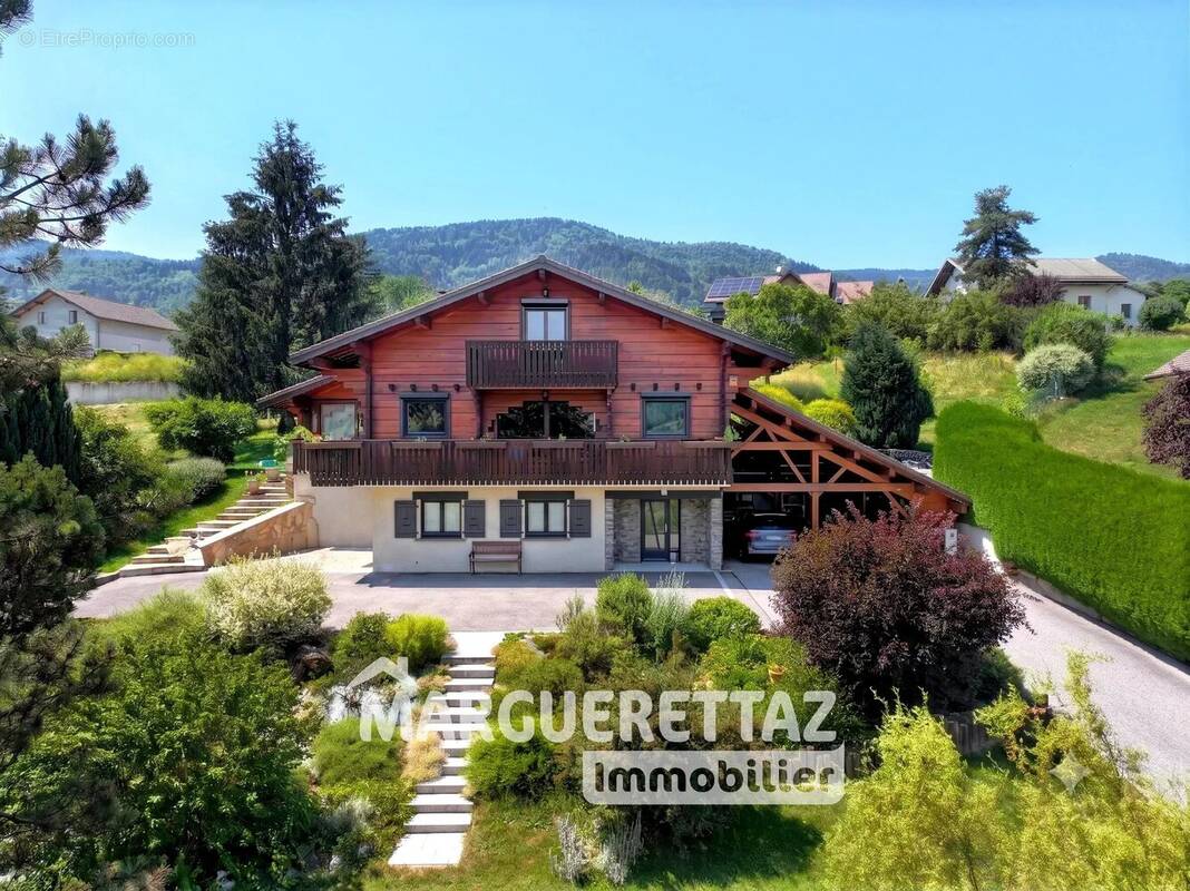 Maison à BOEGE