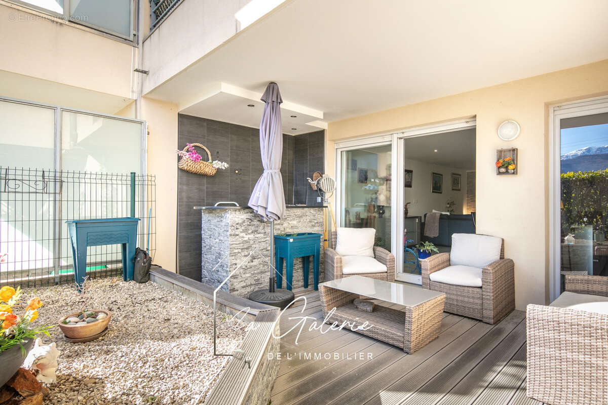 Appartement à SAINT-NAZAIRE-LES-EYMES