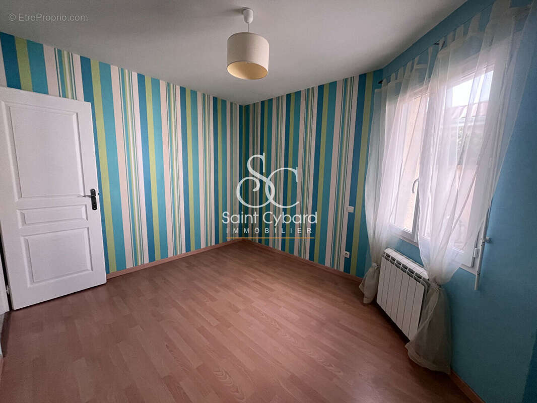 Maison à LA COURONNE