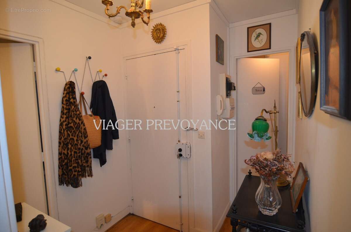 Appartement à PARIS-20E