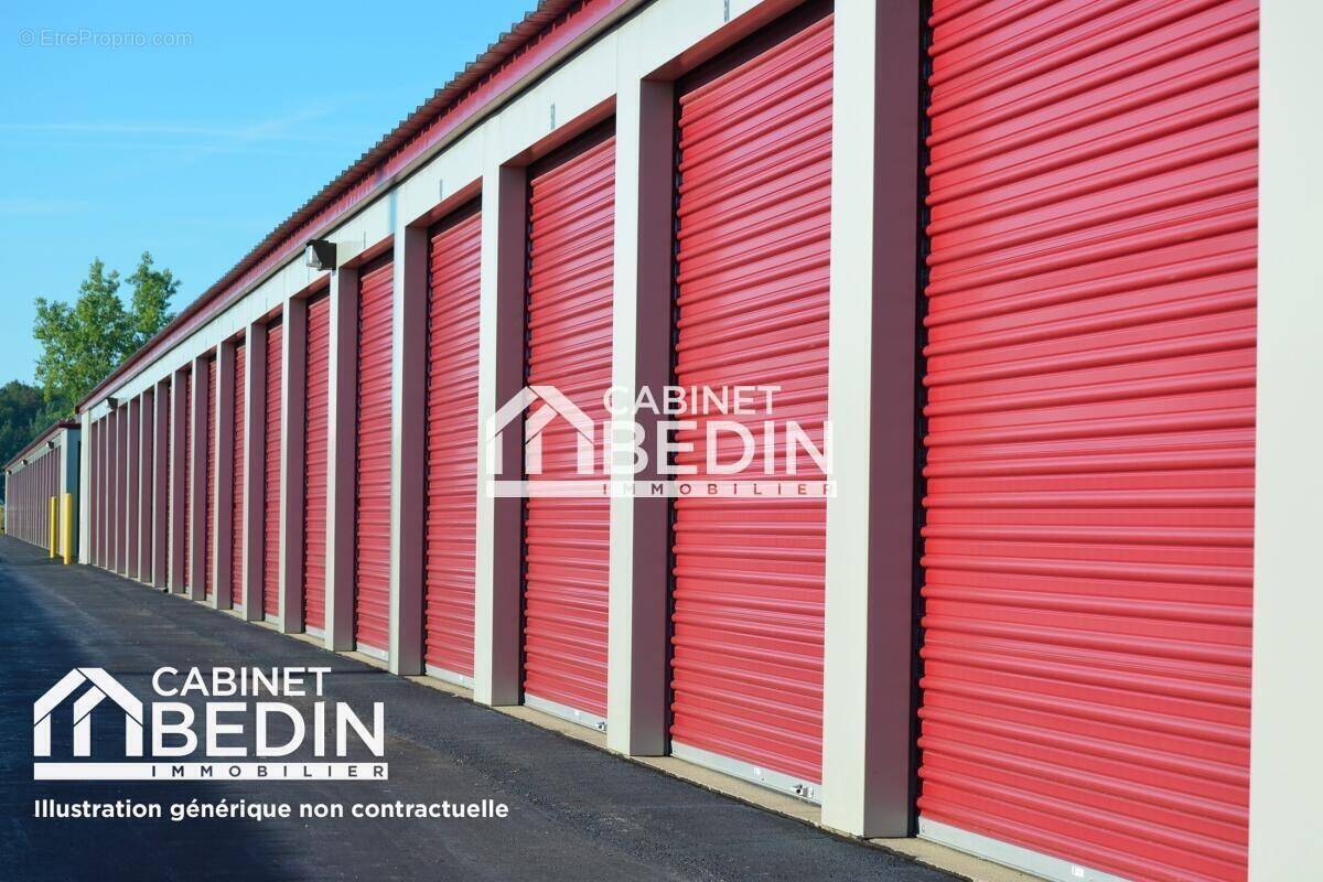 Parking à BISCARROSSE