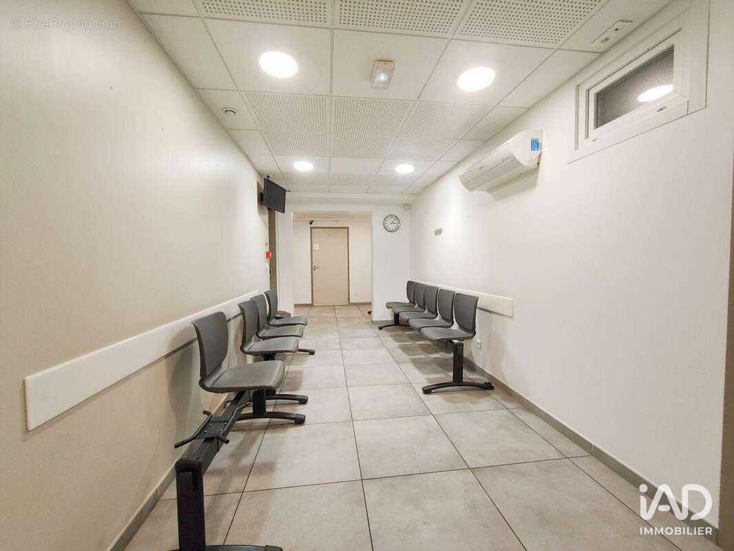 Photo 6 - Commerce à AUBAGNE