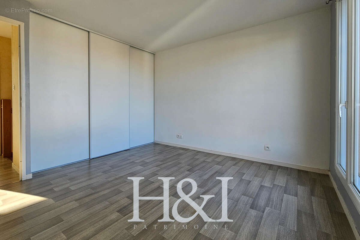 Maison à FONTAINE-LE-COMTE