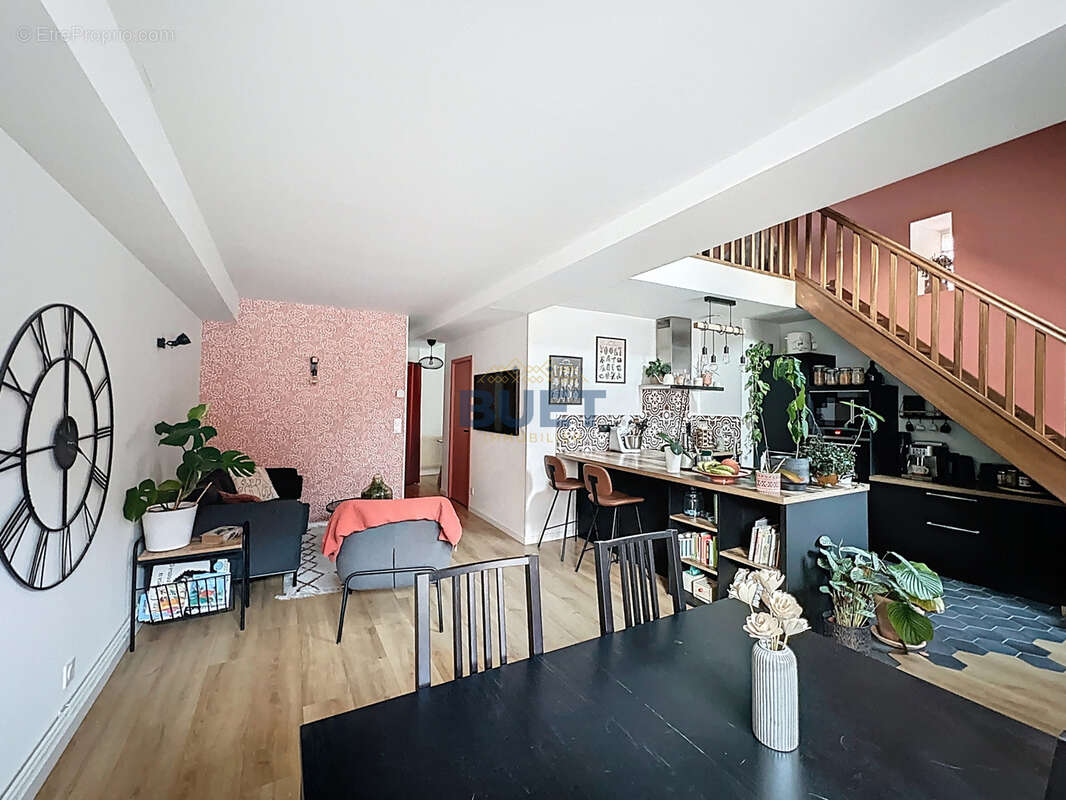 Appartement à AHUY