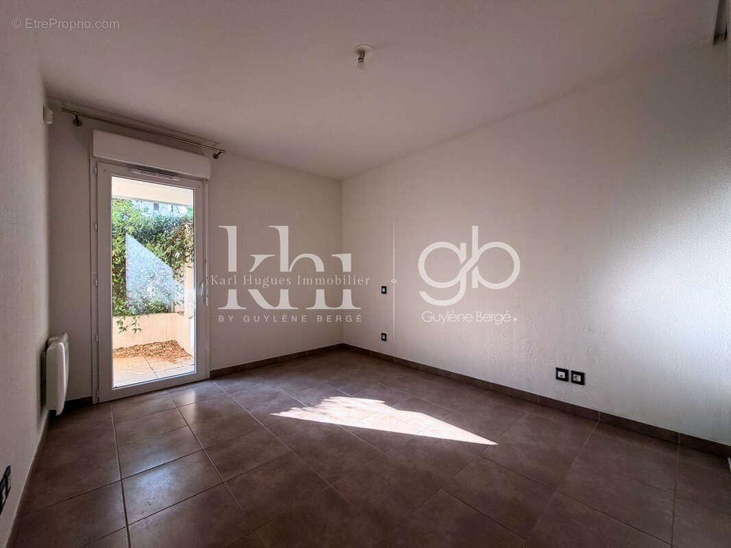 Appartement T2 de 43,25 m2 avec terrasse et stationnement en sous-sol - JUVIGNAC (34990) - photo 3