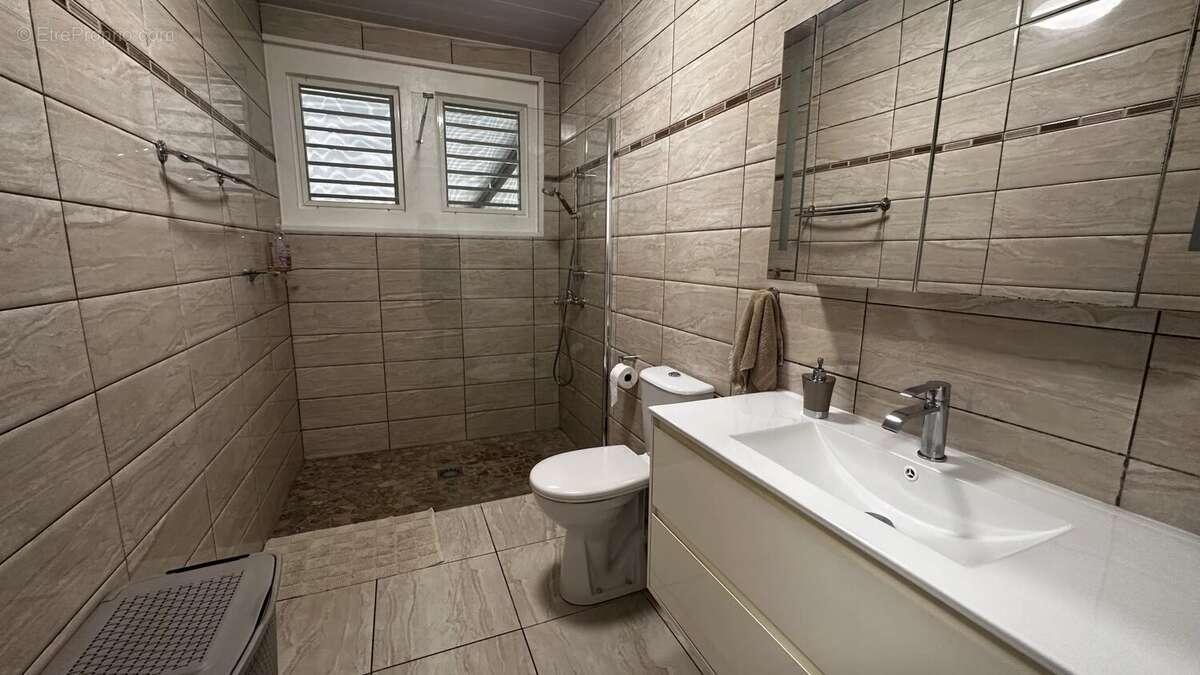 Maison à REMIRE-MONTJOLY