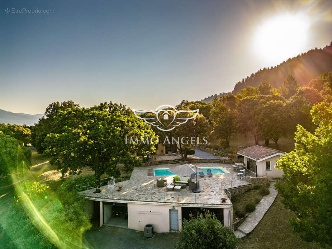 maison - Maison à SAINT-PONS-DE-THOMIERES