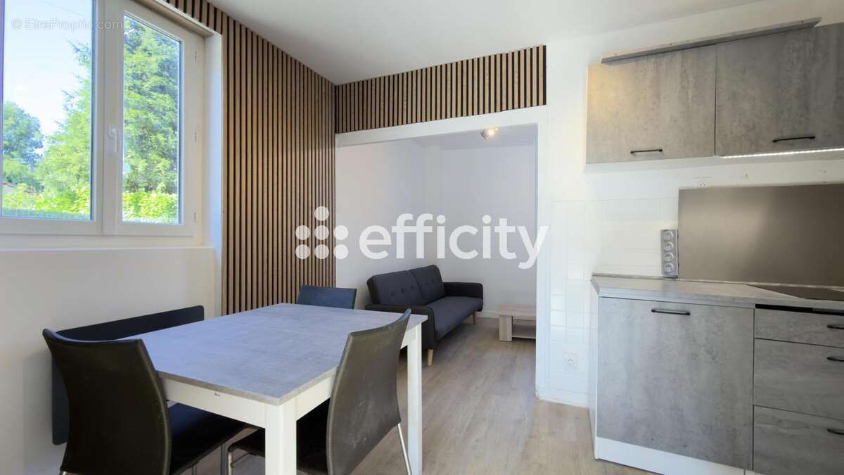 Appartement à ENTRE-DEUX-GUIERS