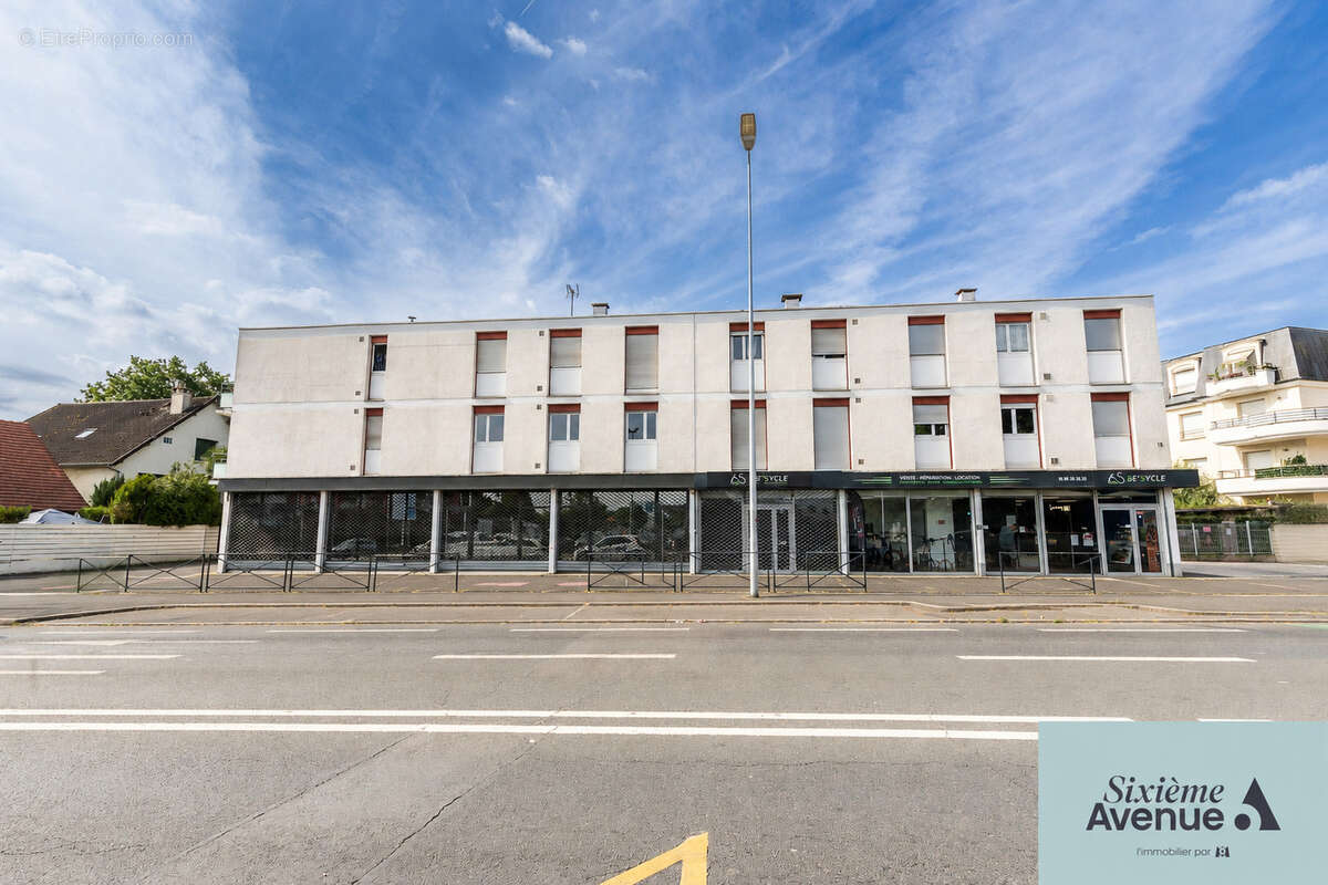 Appartement à SAINTE-GENEVIEVE-DES-BOIS