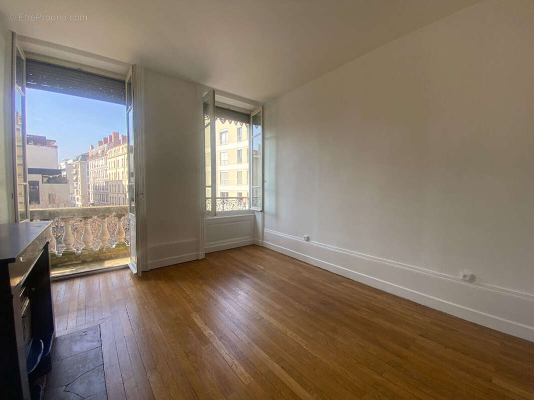 Appartement à LYON-7E